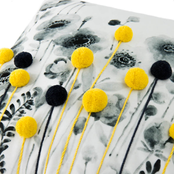 print-pom-pom-pillows