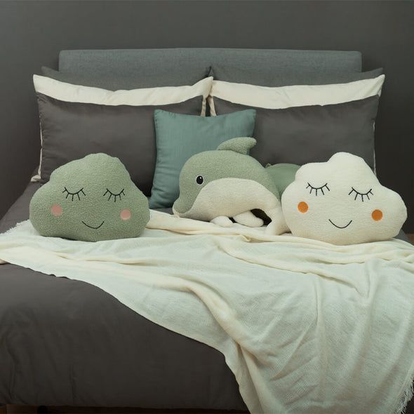 decorative-cloud-pillow