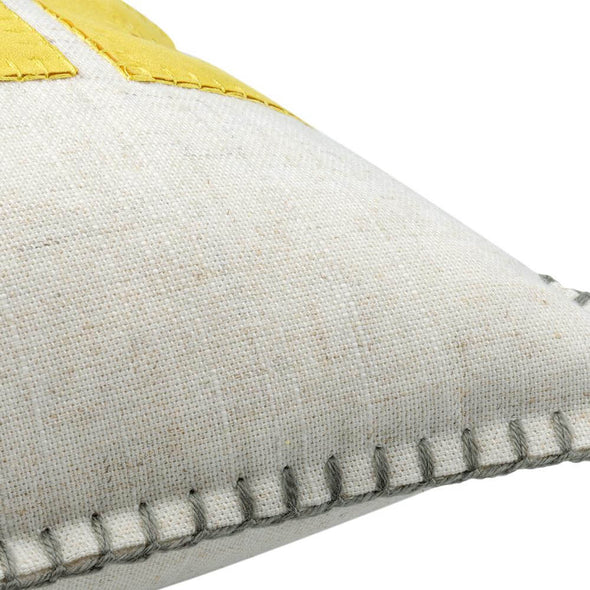 decorative-stitches-on-pillow-case-seam