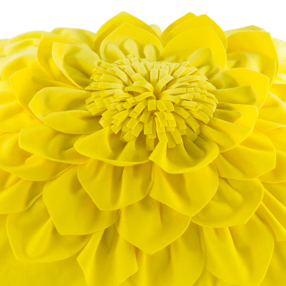 fabric-of-decorative-pillowcases-for-bed