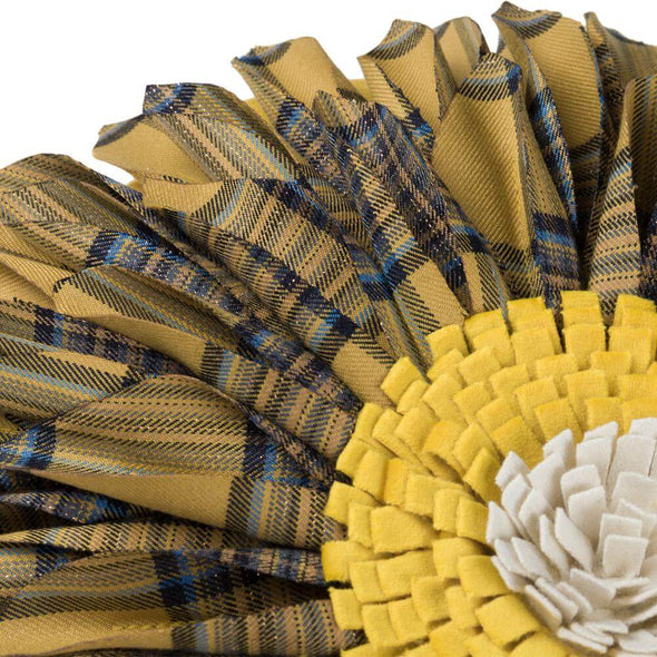 best-fabric-for-round-plaid-throw-pillows