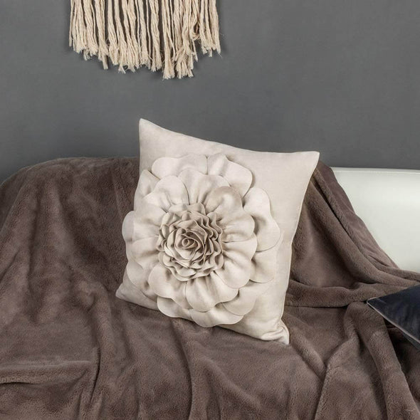 vintage-floral-throw-pillows