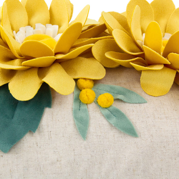 flower-on-personalized-bed-pillows
