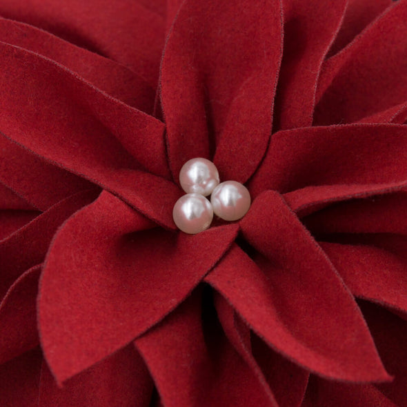 pearl-on-the-Christmas-throw-pillow-case