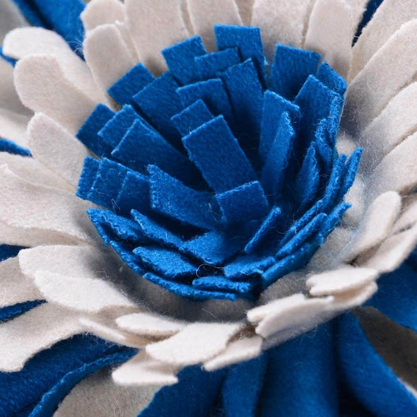 royal-blue-pillow-case