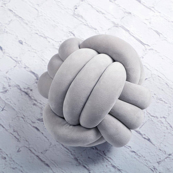 3d-round-knot-pillow