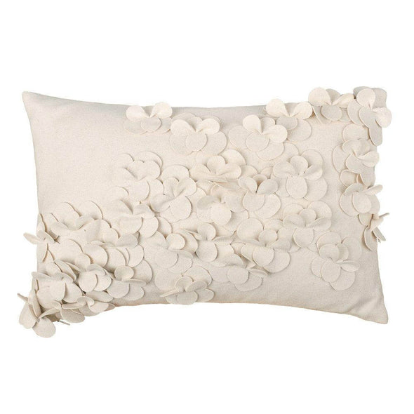 beige-throw-pillows