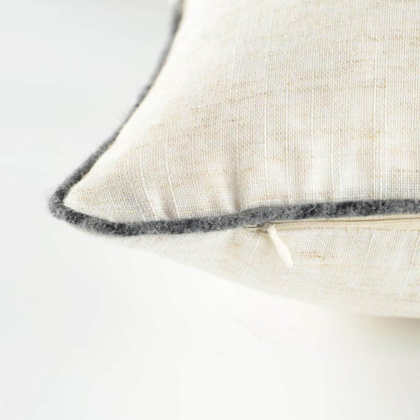 how-to-make-a-pillow-cover-with-piping