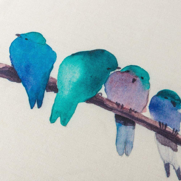 bird-pattern-on-printed-table-covers