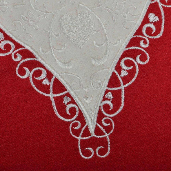 red-and-white-throw-pillows