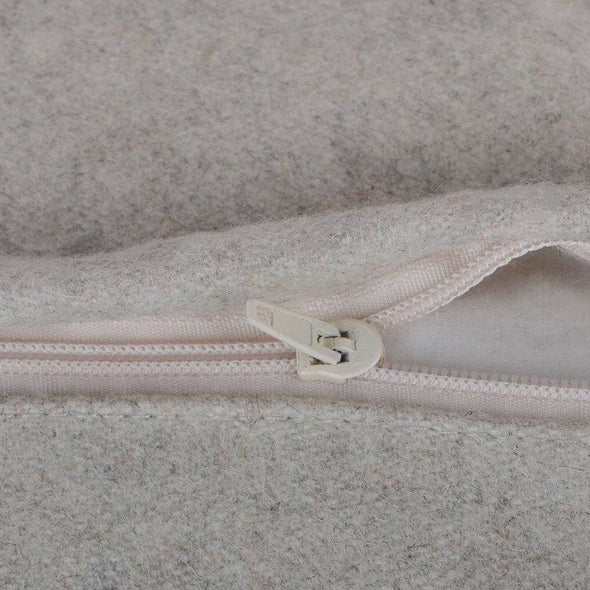 zippered-pillow-case-versus-open