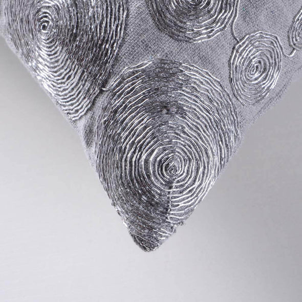 silver-circle-pattern-throw-pillows