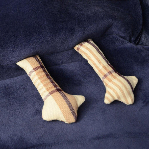 legs-of-owl-throw-pillow