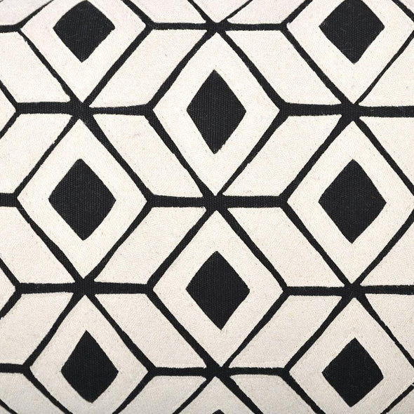 fabric-for-black-and-white-pillowcases