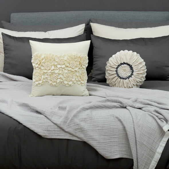 the-most-beautiful-bedding-pillows