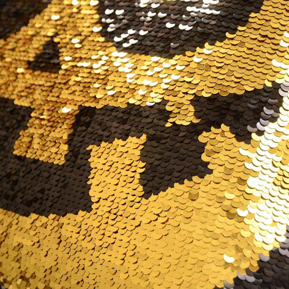 black-and-gold-decorative-pillows