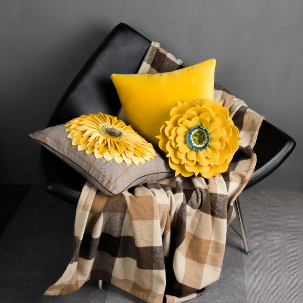 decorative-pillows-for-living-room