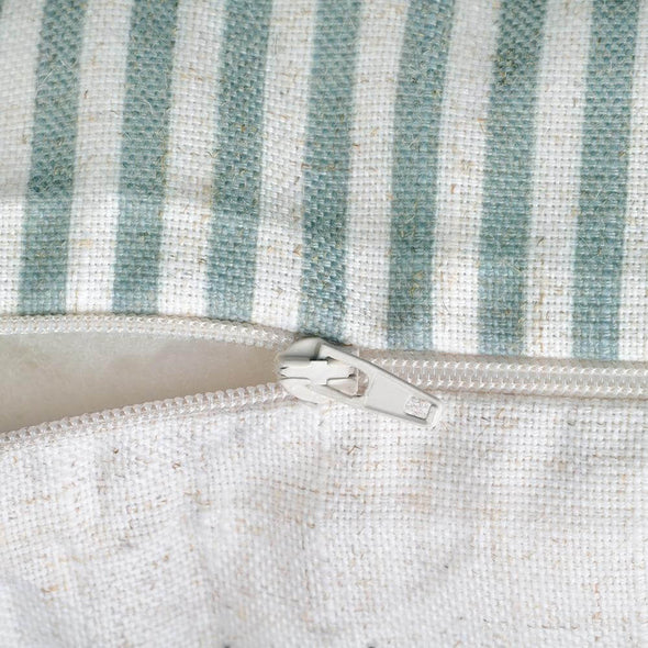 blue-and-white-striped-pillows